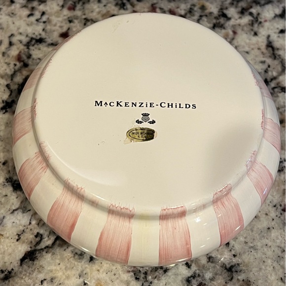 Mackenzie-Childs Bathing Hut Squash Pot. Rare and retired. One REPAIR! - Picture 9 of 11